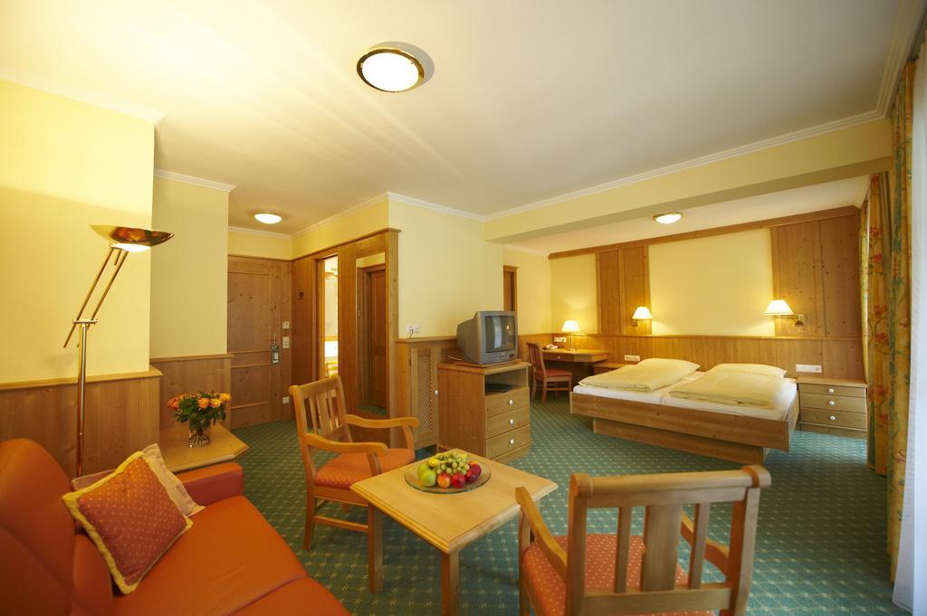 Hotel Martin Ramsau am Dachstein Chambre photo