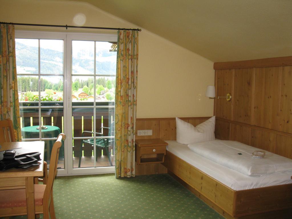 Hotel Martin Ramsau am Dachstein Chambre photo